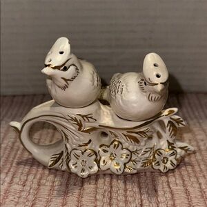 Vintage Napco Perched Birds Salt And Pepper Shaker Set 1951 Original Label